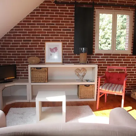 Au Gre Des Champs Bed and Breakfast